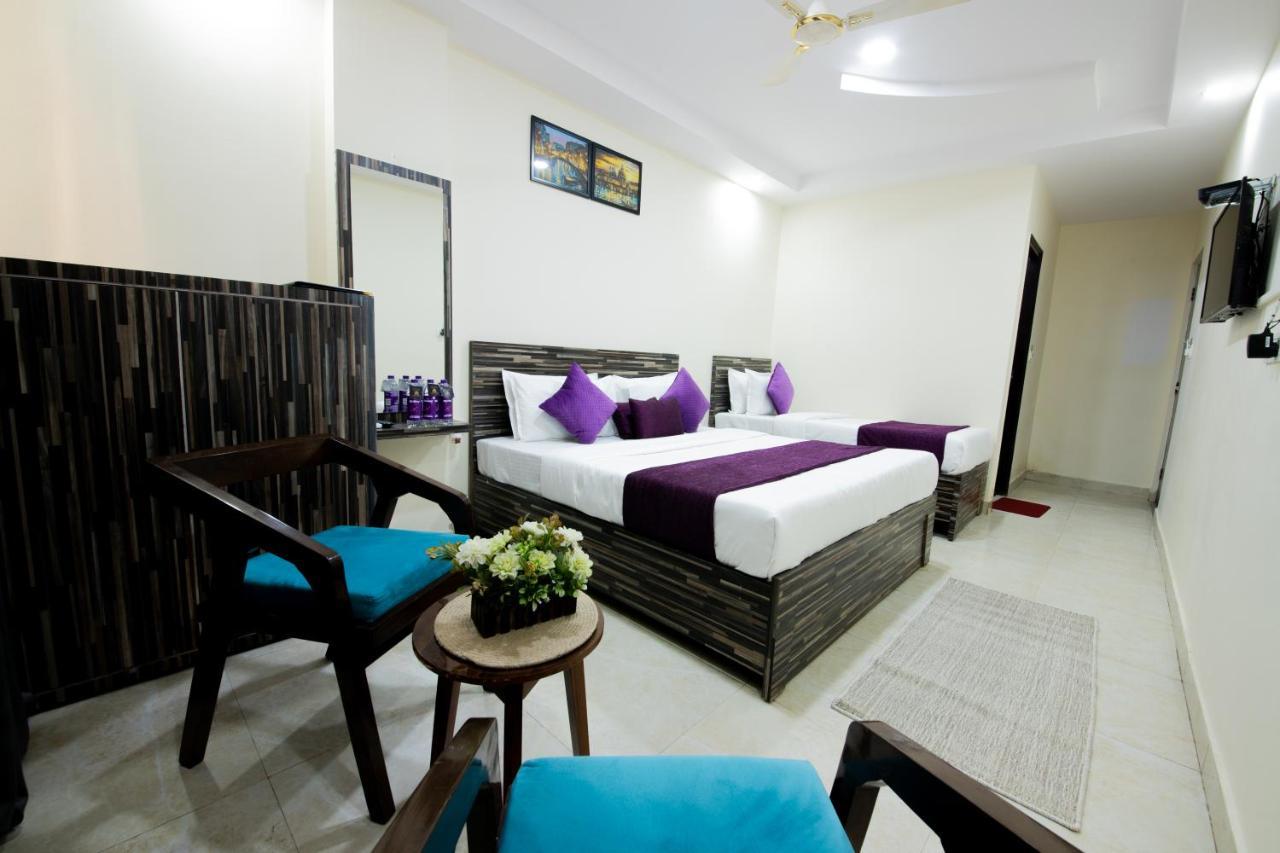 Umra Grace - Hotel In Haridwar By Perfect Stayz ภายนอก รูปภาพ