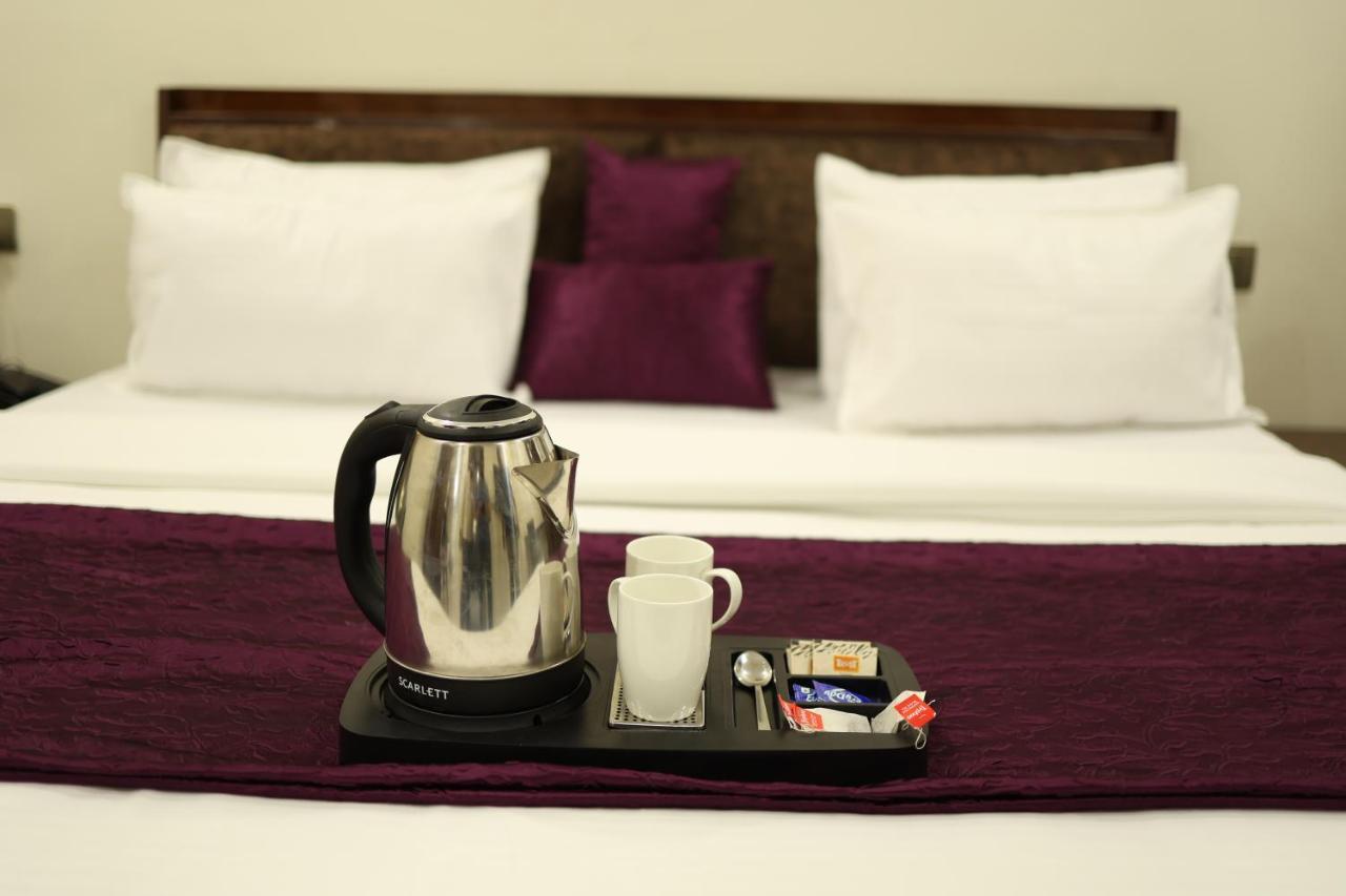 Umra Grace - Hotel In Haridwar By Perfect Stayz ภายนอก รูปภาพ