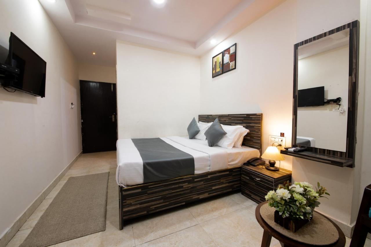 Umra Grace - Hotel In Haridwar By Perfect Stayz ภายนอก รูปภาพ