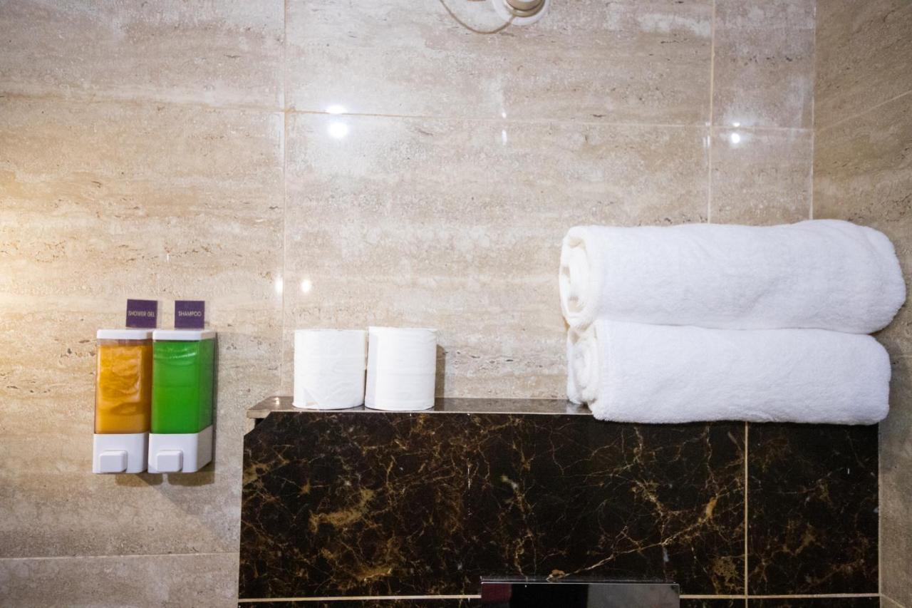 Umra Grace - Hotel In Haridwar By Perfect Stayz ภายนอก รูปภาพ