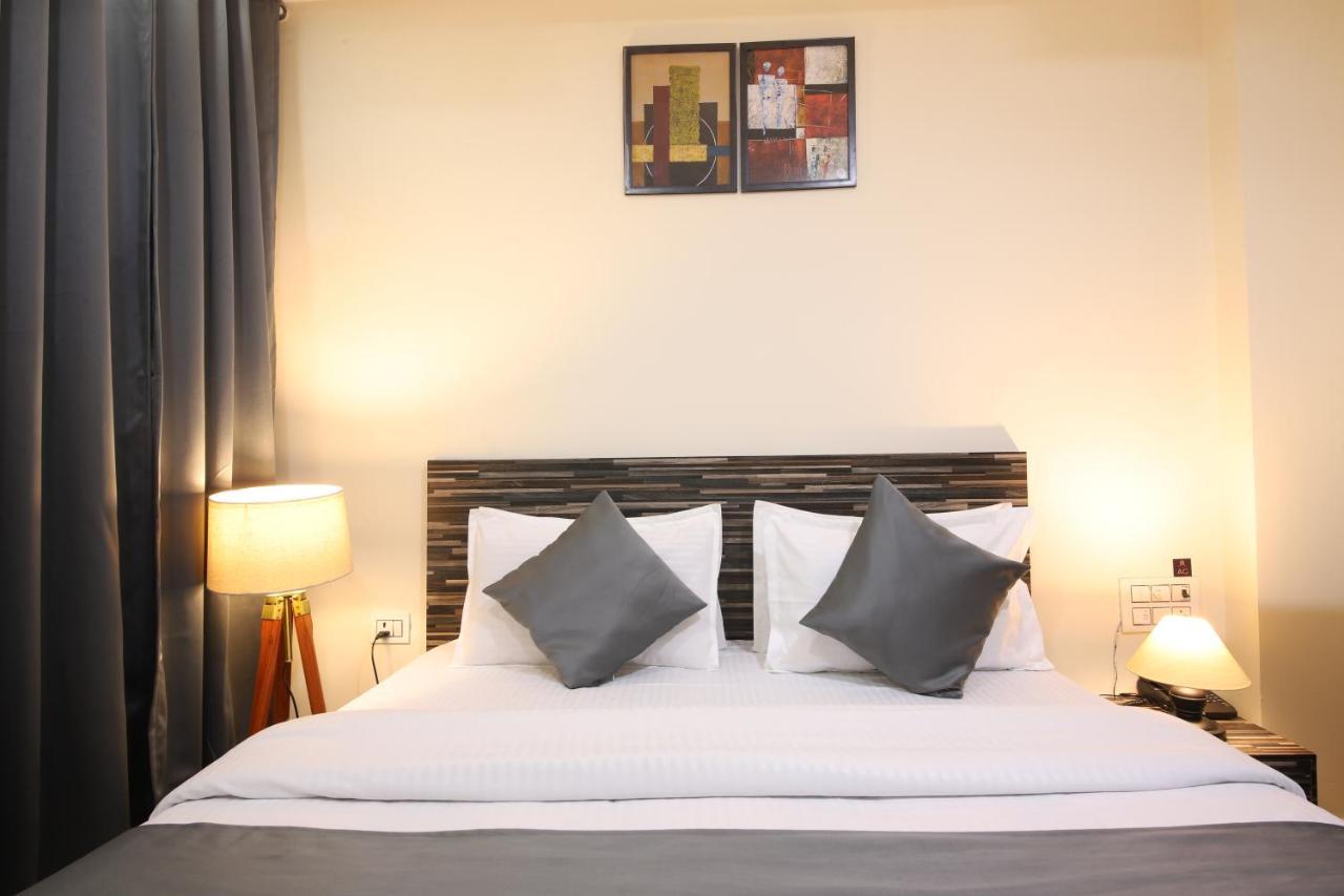 Umra Grace - Hotel In Haridwar By Perfect Stayz ภายนอก รูปภาพ