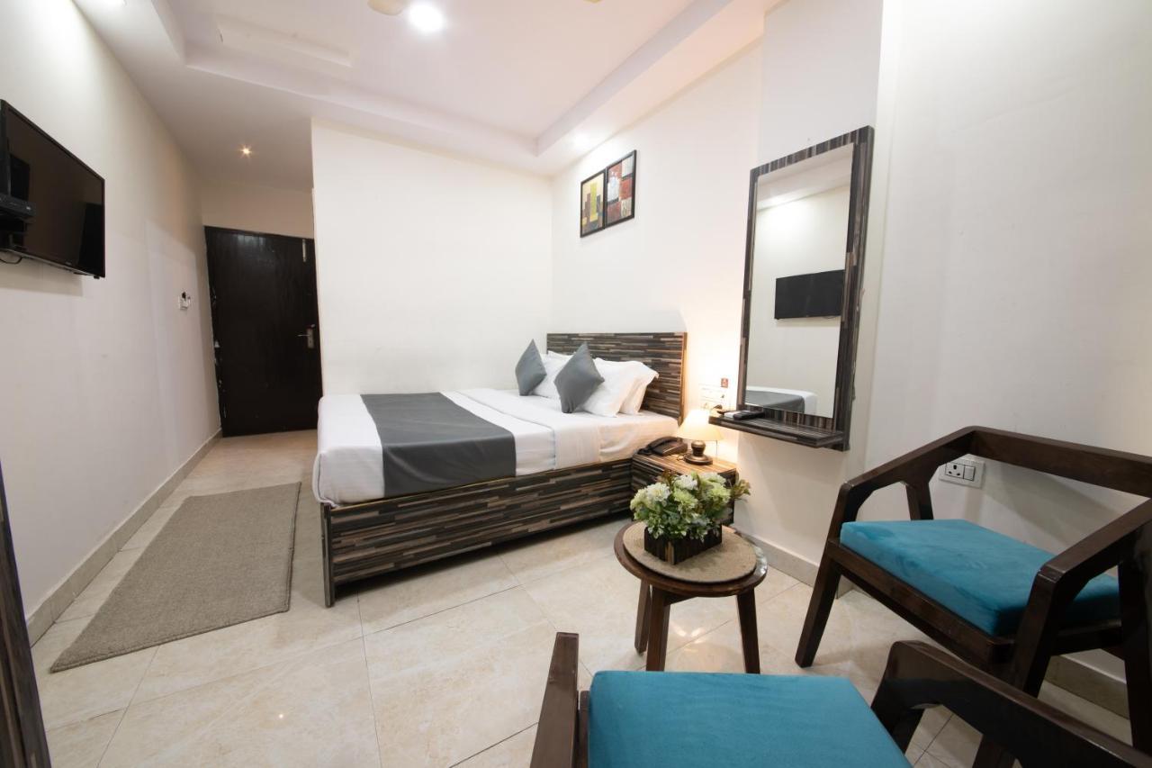 Umra Grace - Hotel In Haridwar By Perfect Stayz ภายนอก รูปภาพ